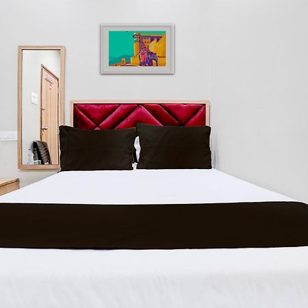Super Hotel O Divine Fine Dine Lodging And Boarding Kalyān 外观 照片