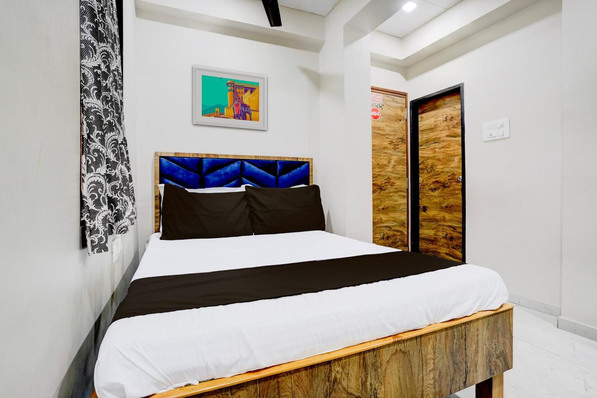 Super Hotel O Divine Fine Dine Lodging And Boarding Kalyān 外观 照片