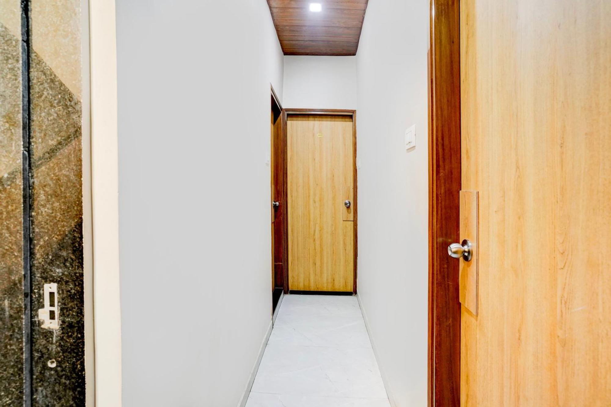 Super Hotel O Divine Fine Dine Lodging And Boarding Kalyān 外观 照片