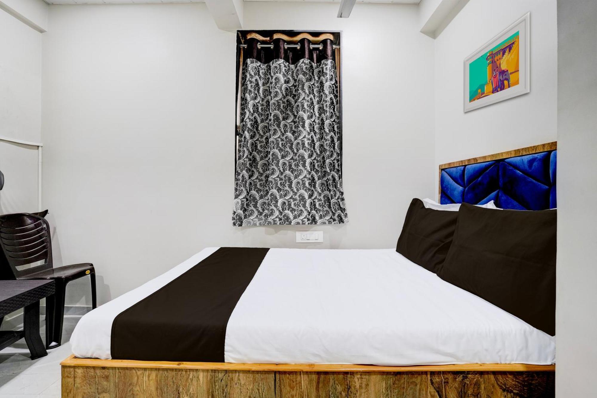Super Hotel O Divine Fine Dine Lodging And Boarding Kalyān 外观 照片
